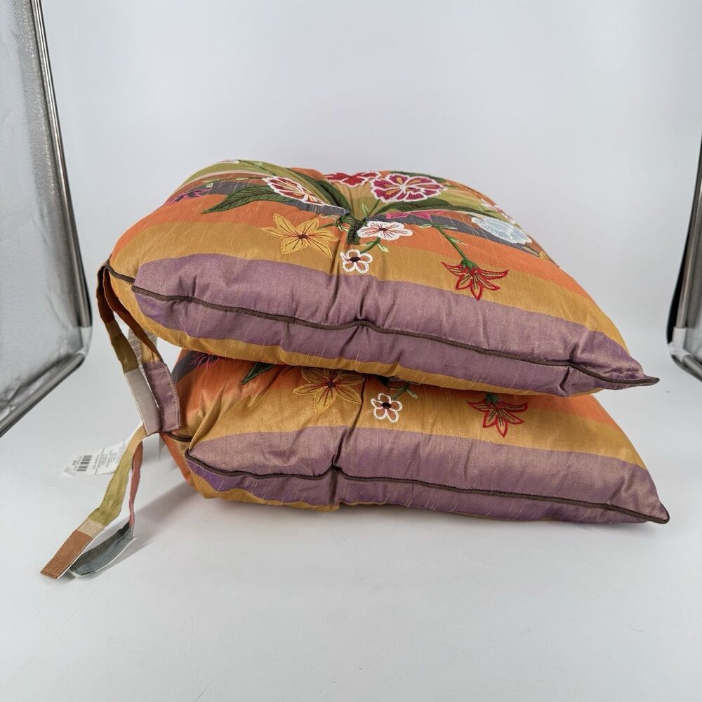 Pier 1 Imports Set of 2 Chair Cushions Floral Embroidered Tufted 17x17 Ties - Picture 9 of 9